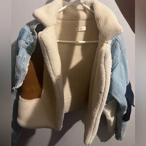 Cropped denim jacket